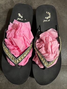 Yellow Box Black Beaded V-strap Platform Flip Flop Sandals